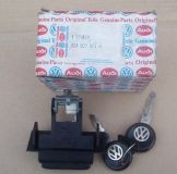 Drucktaste Schliesszylinder VW Passat 32b 1980 - 88